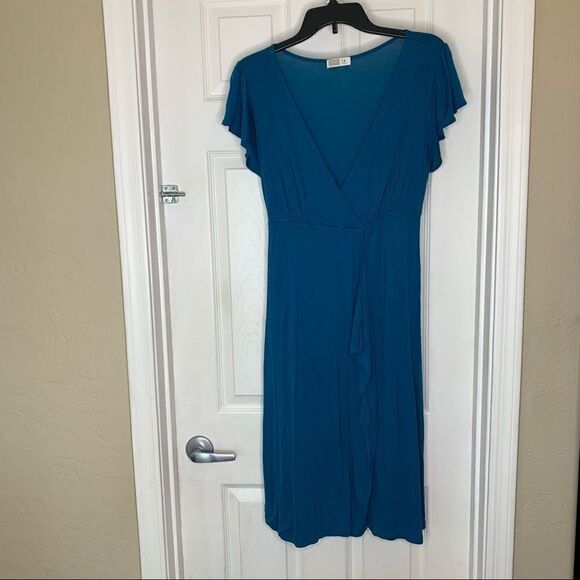 Old Navy Maternity Size Small Turquoise Color Light Ruffle Dress - Picture 4 of 9
